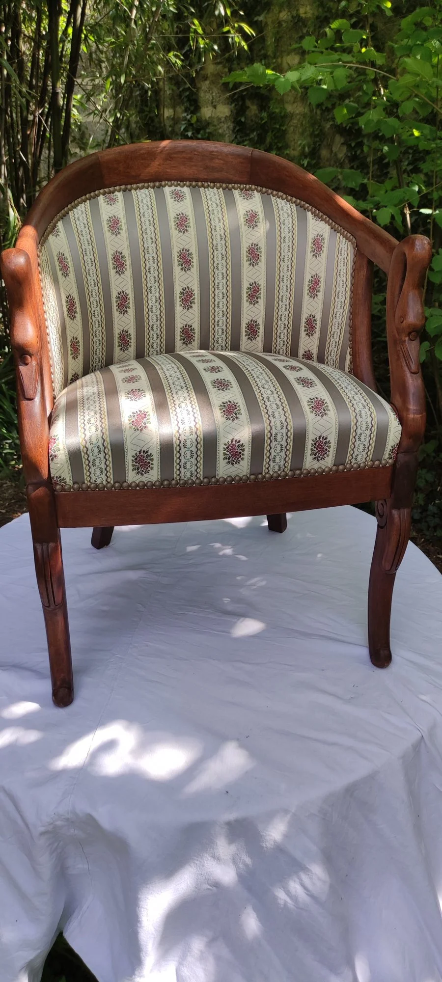 Bergère rayée · Tissu rayé fleuri